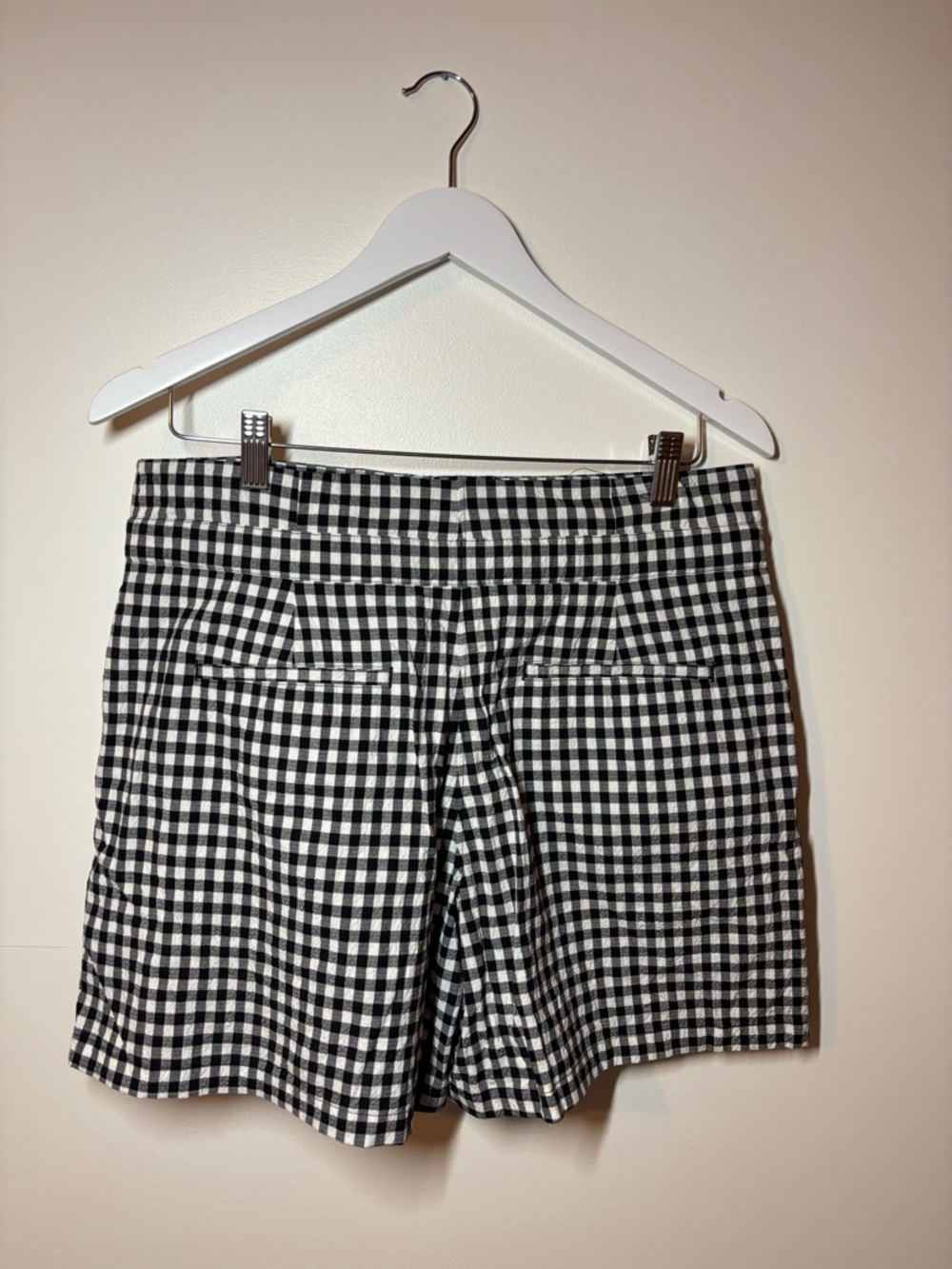 Rag & Bone Camille Gingham Paperbag Shorts, Black & White, size 4 - Picture 3 of 5